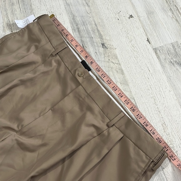 Jos A Bank Traveler Shorts Size 44 NWT - Picture 7 of 8